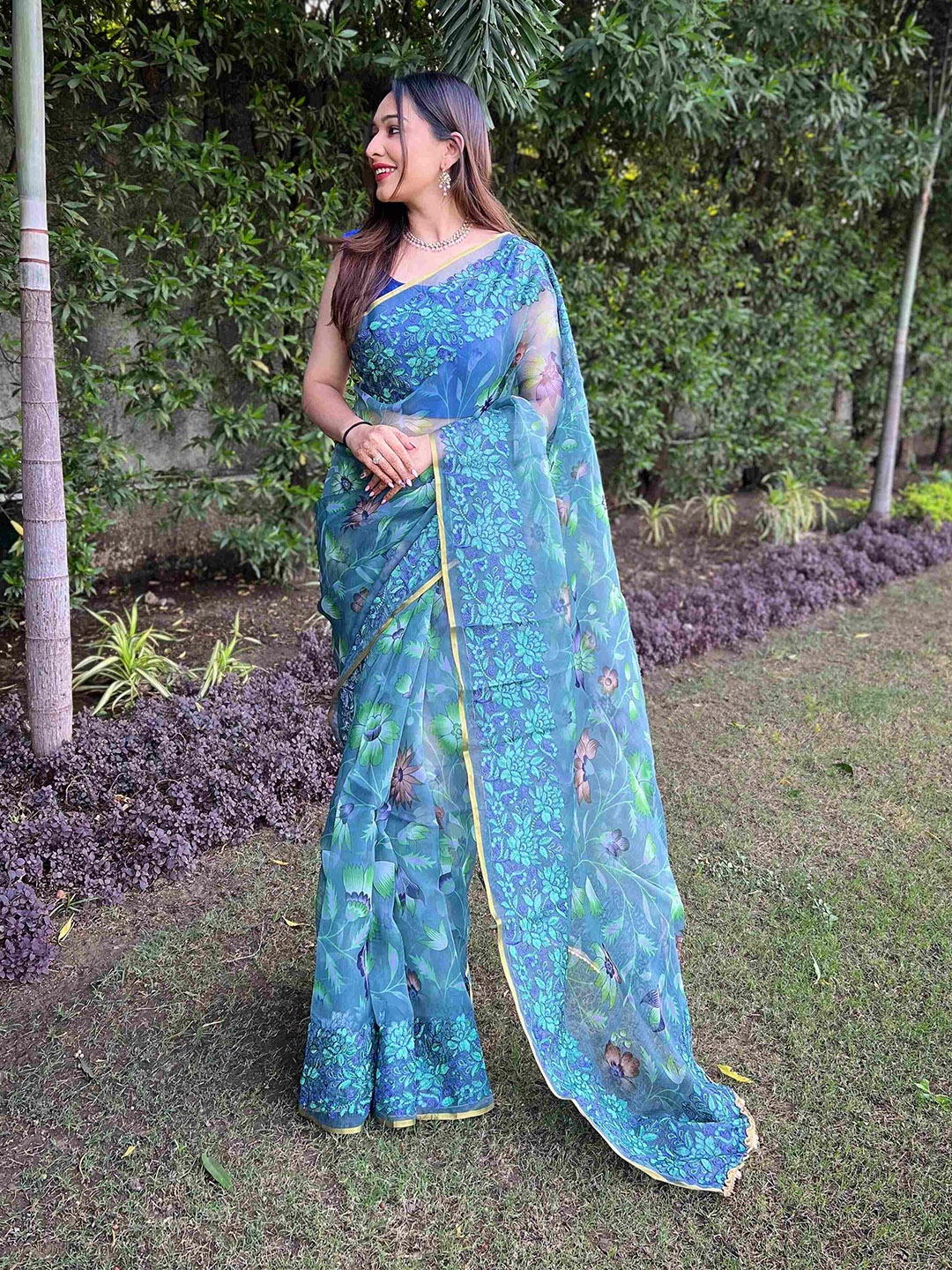 

DEVATITHI Floral Zari Organza Saree, Teal