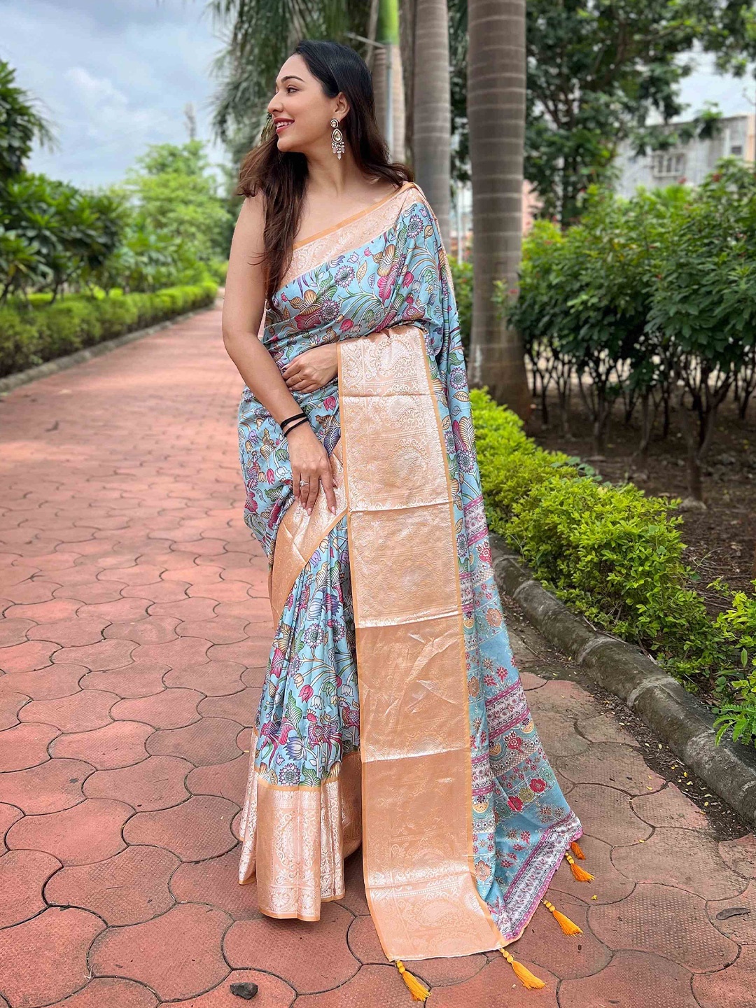 

DEVATITHI Tussar Saree, Blue