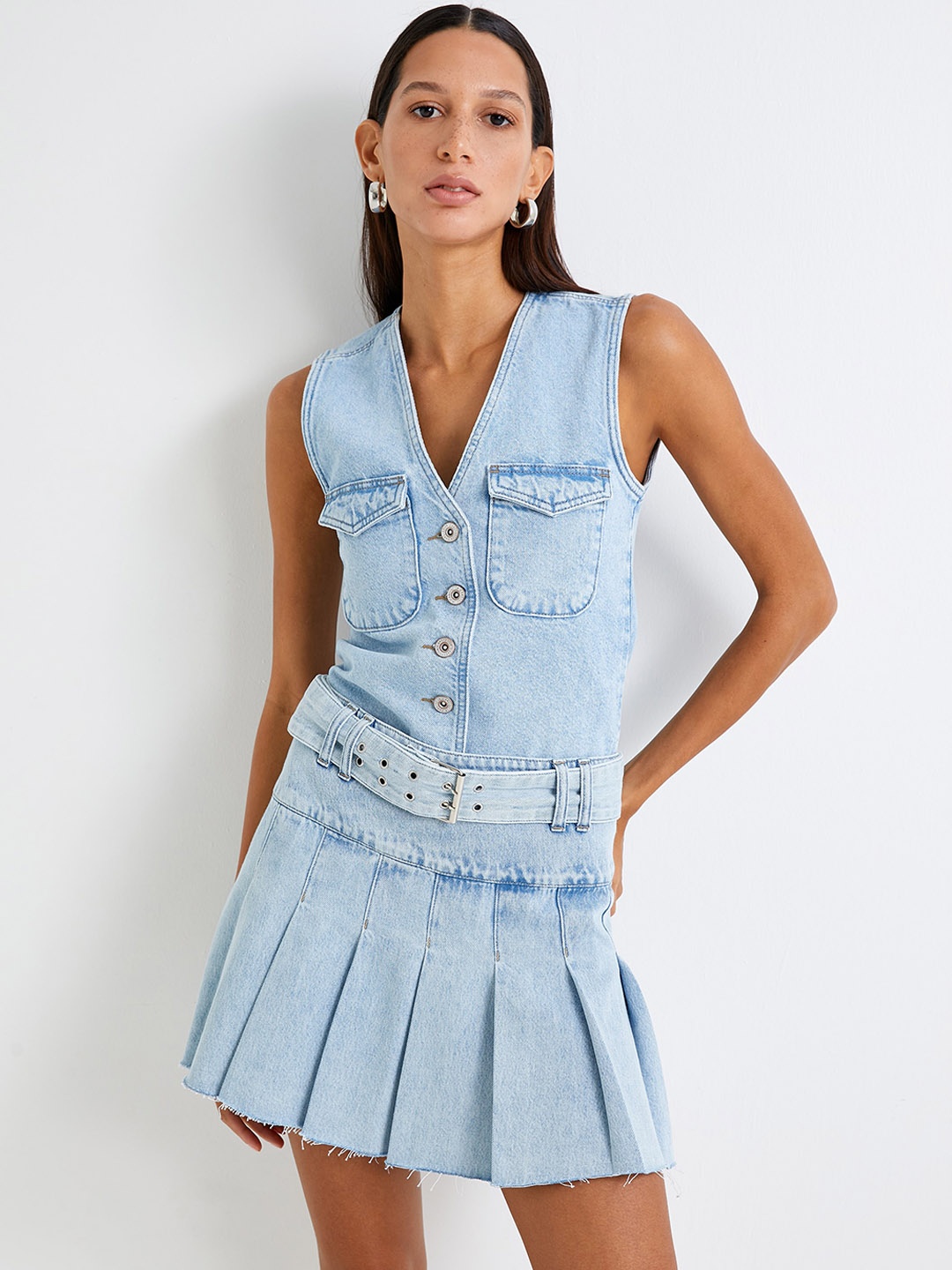 

Koton V-Neck Sleeveless Cotton Denim Waistcoat, Blue