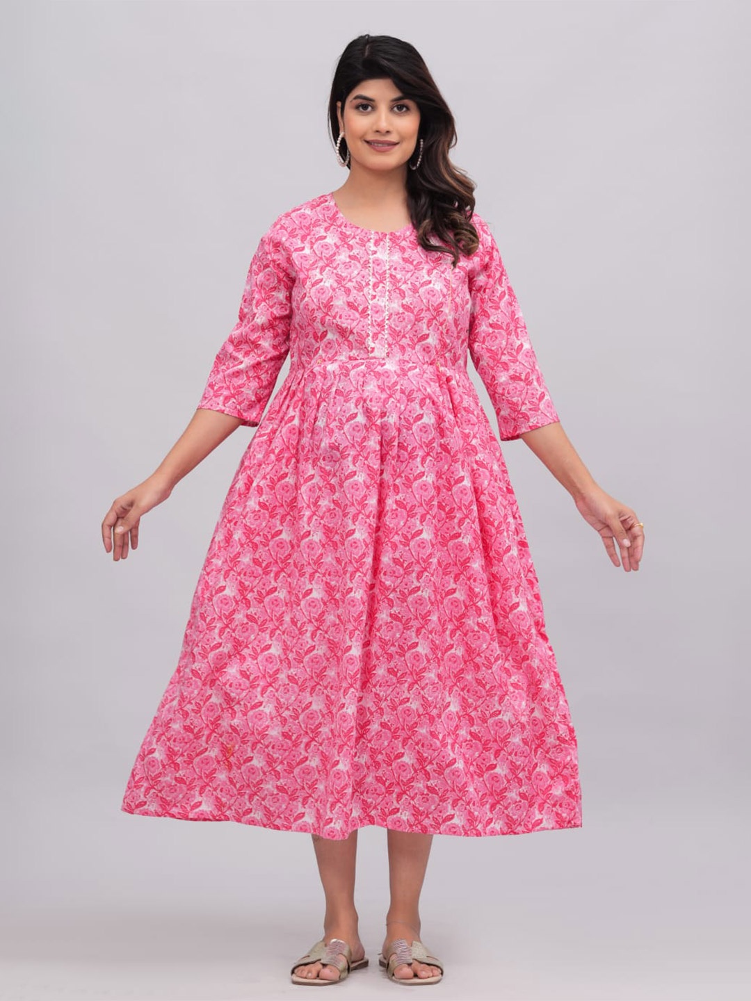 

Black Teetar Ethnic Motifs Printed Maternity A-Line Midi Dress, Blue