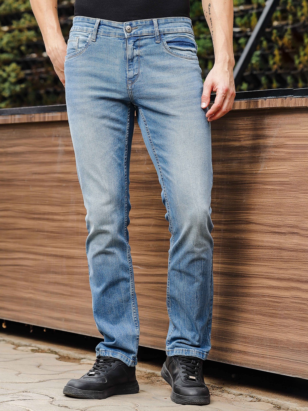 

TOMHIDDLE Men Slim Fit Clean Look Light Fade Whiskers Pure Cotton Jeans, Blue