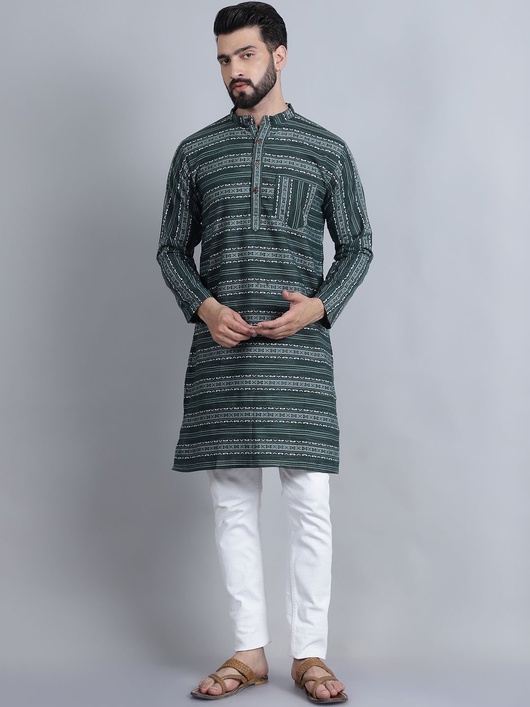 

Aarsha Geometric Woven Design Mandarin Collar Cotton Straight Kurta, Green