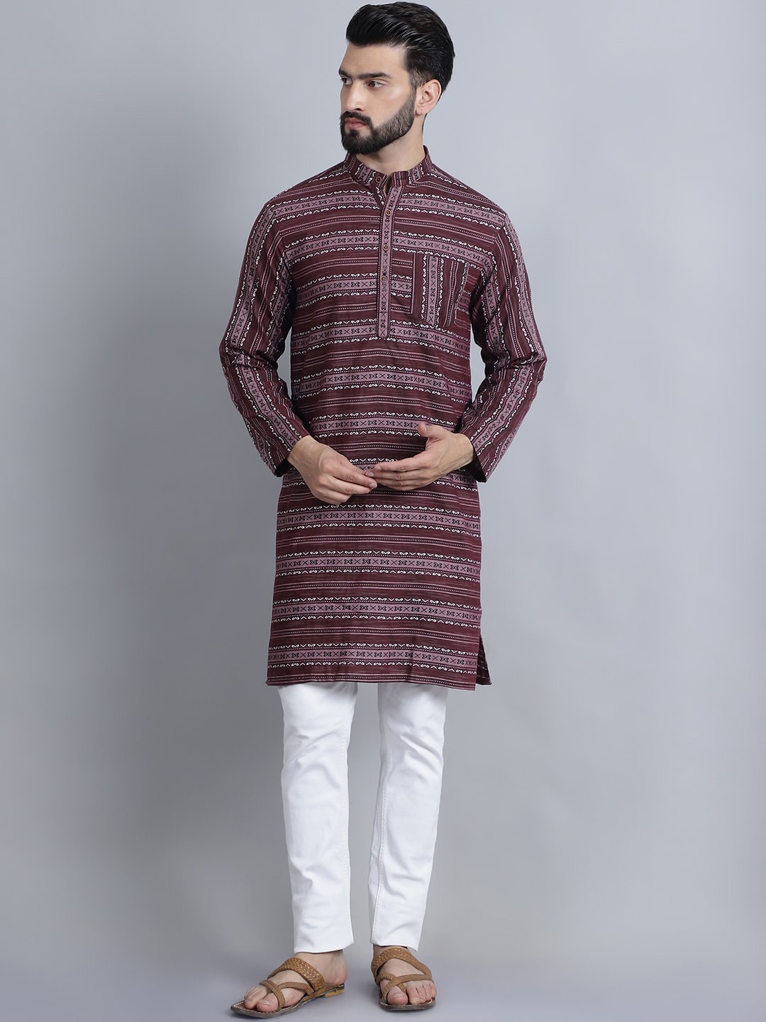 

Aarsha Geometric Woven Design Mandarin Collar Pure Cotton Straight Kurta, Burgundy