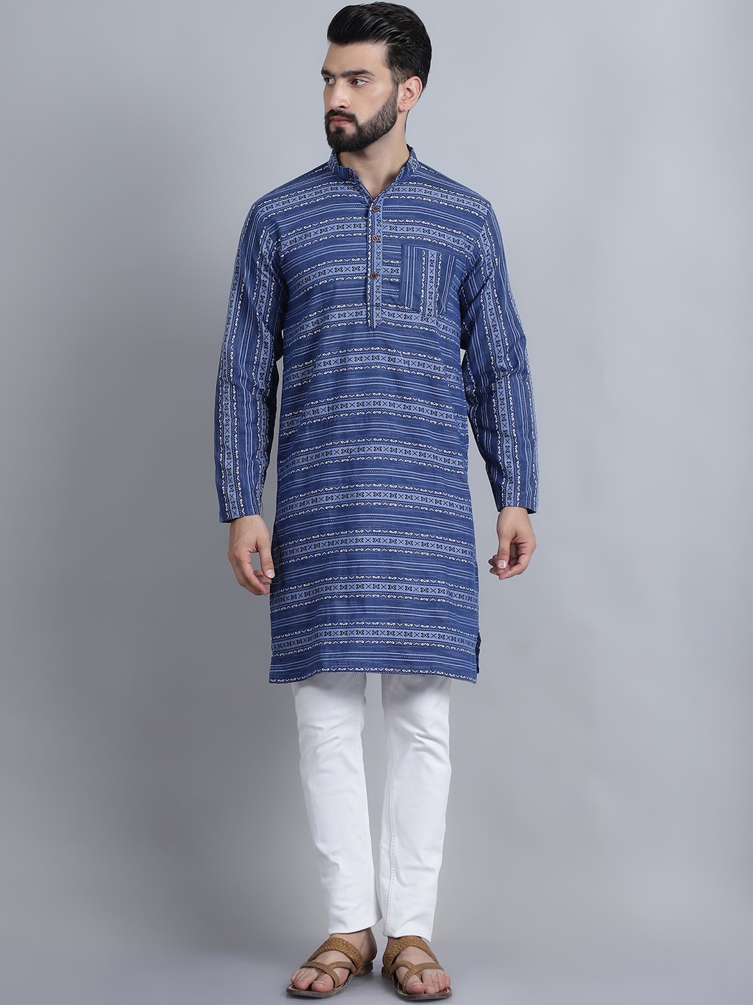 

Aarsha Geometric Woven Design Mandarin Collar Cotton Straight Kurta, Blue