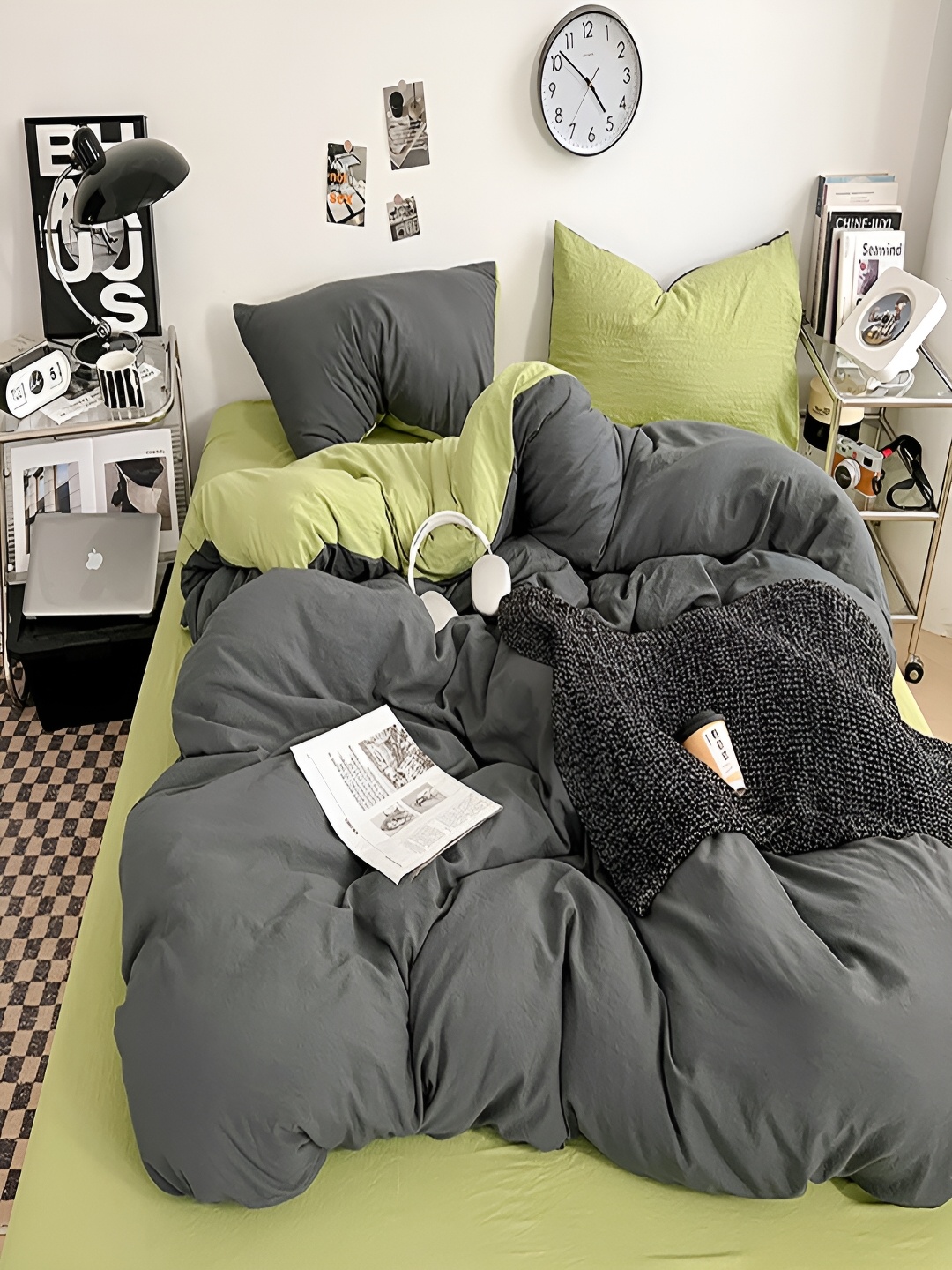 

JC HOME Green & Grey Solid Polycotton 1 Piece Double King Regular Bedding Set