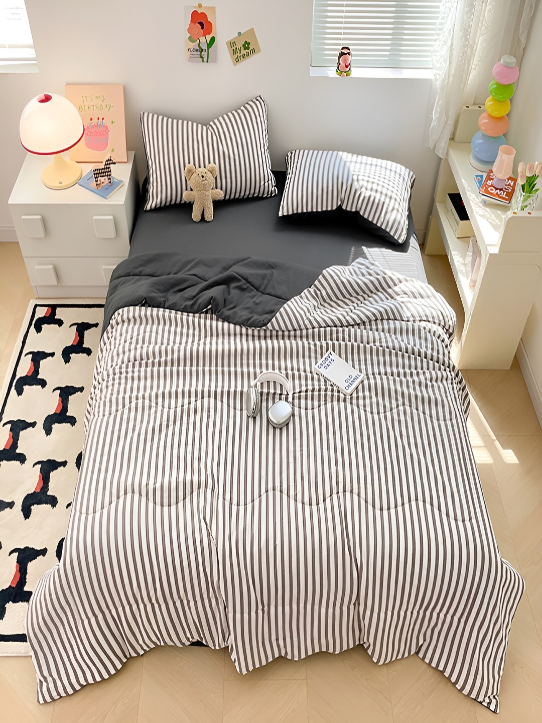 

JC HOME Grey & White Striped Bedding Set