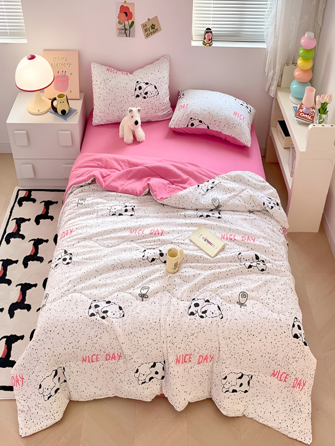 

JC HOME Pink & White Cartoon Characters Double King Regular Bedding Set