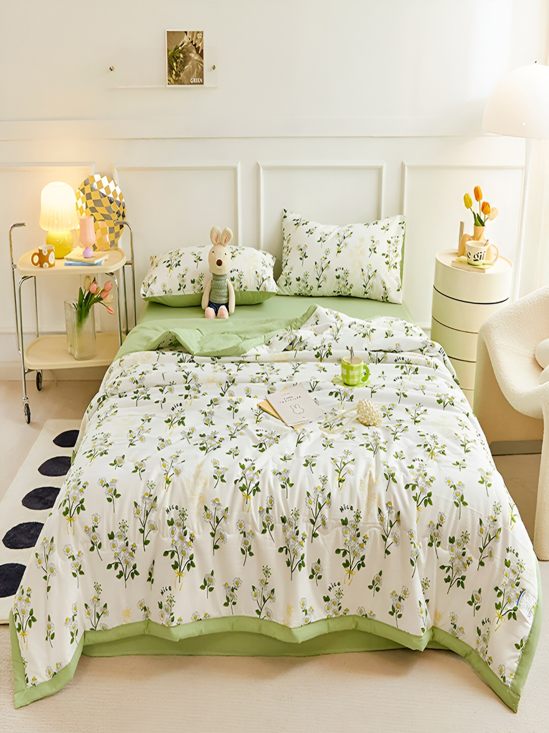 

JC HOME Green & White 4 Pieces Floral Printed Double Queen Regular Bedding Set