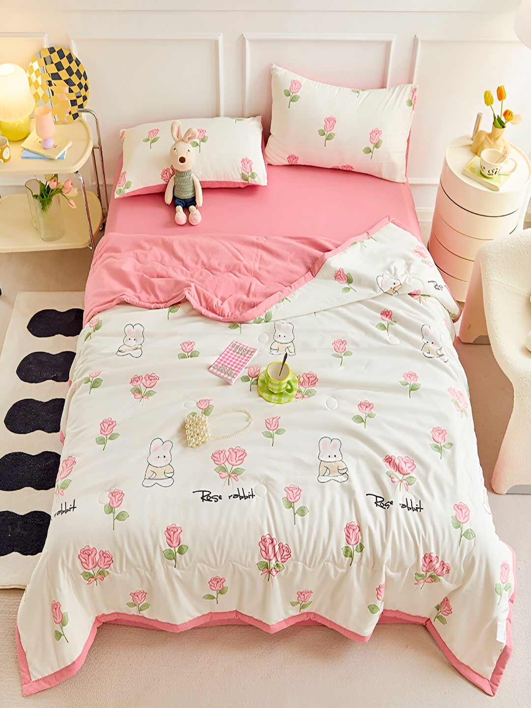 

JC HOME Pink & White Floral AC Room Single Bedding Set