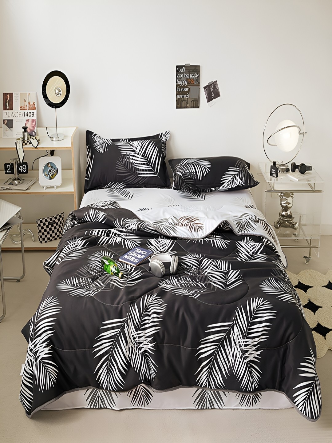 

JC HOME White & Black Floral Polycotton 4 Piece Double King Regular Bedding Set