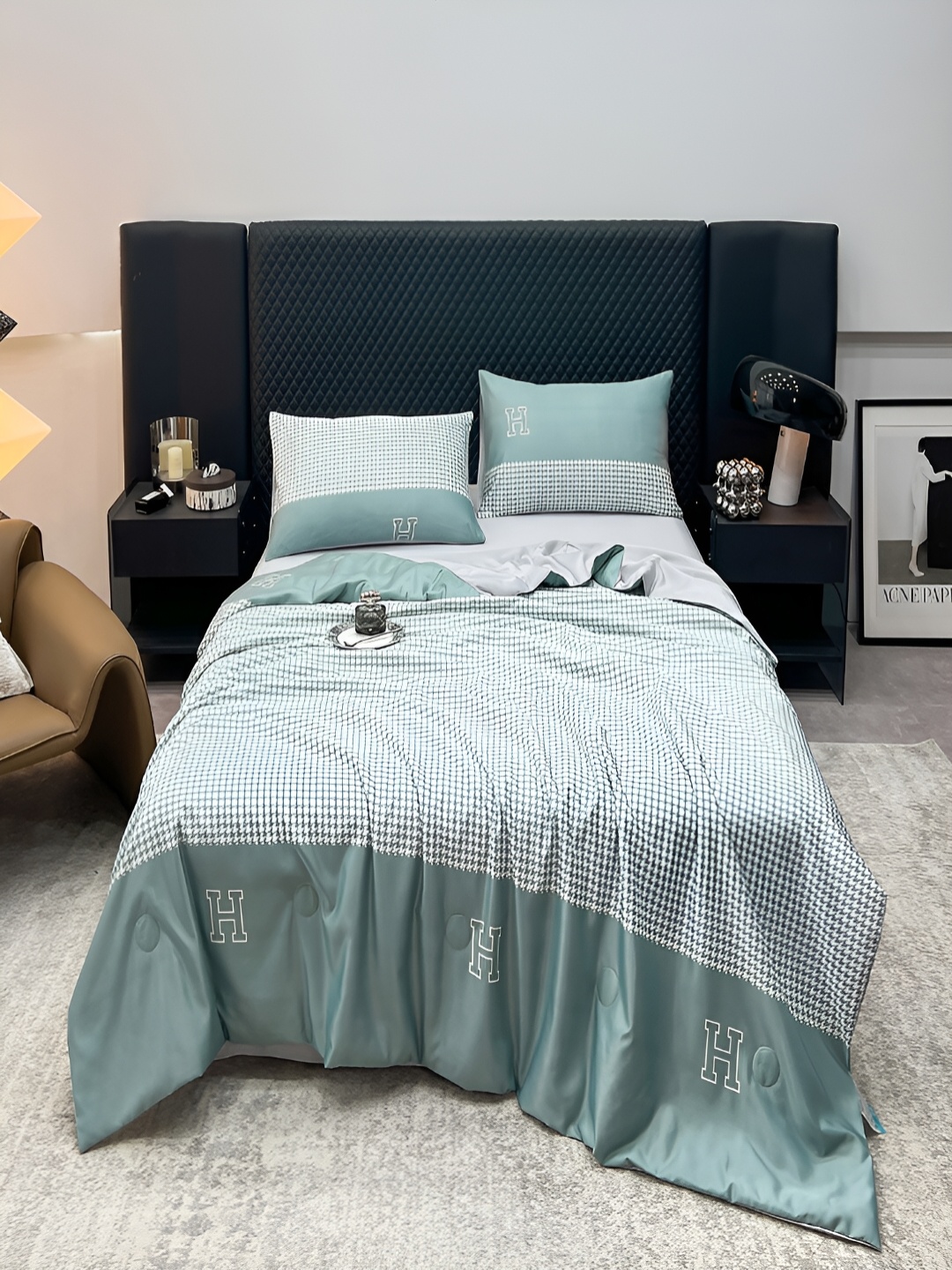 

JC HOME Grey & White 4 Pieces Checked Double King Regular Bedding Set