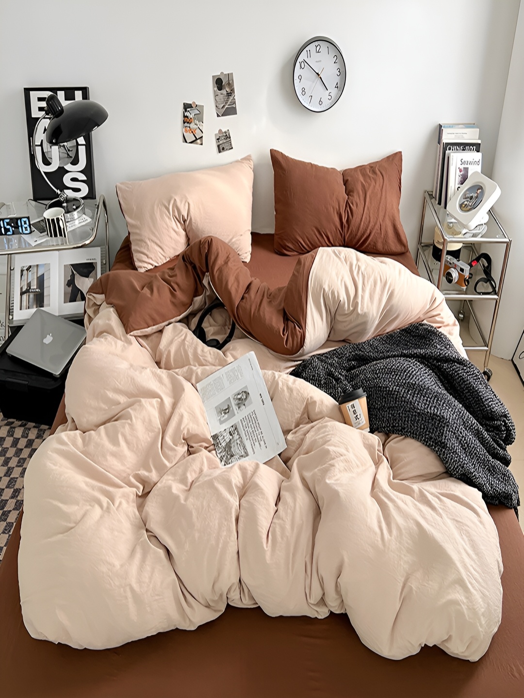 

JC HOME Coffee Brown & Cream-Coloured 4 Piece Double King Bedding Set
