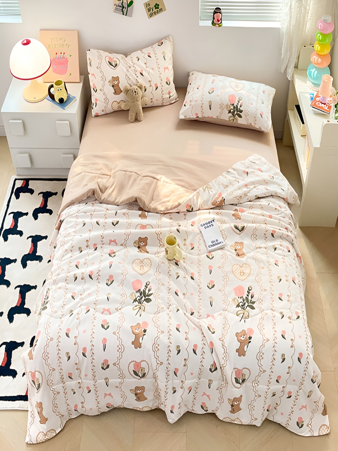 

JC HOME Khaki & White 4 Pieces Floral Double Queen Bedding Set