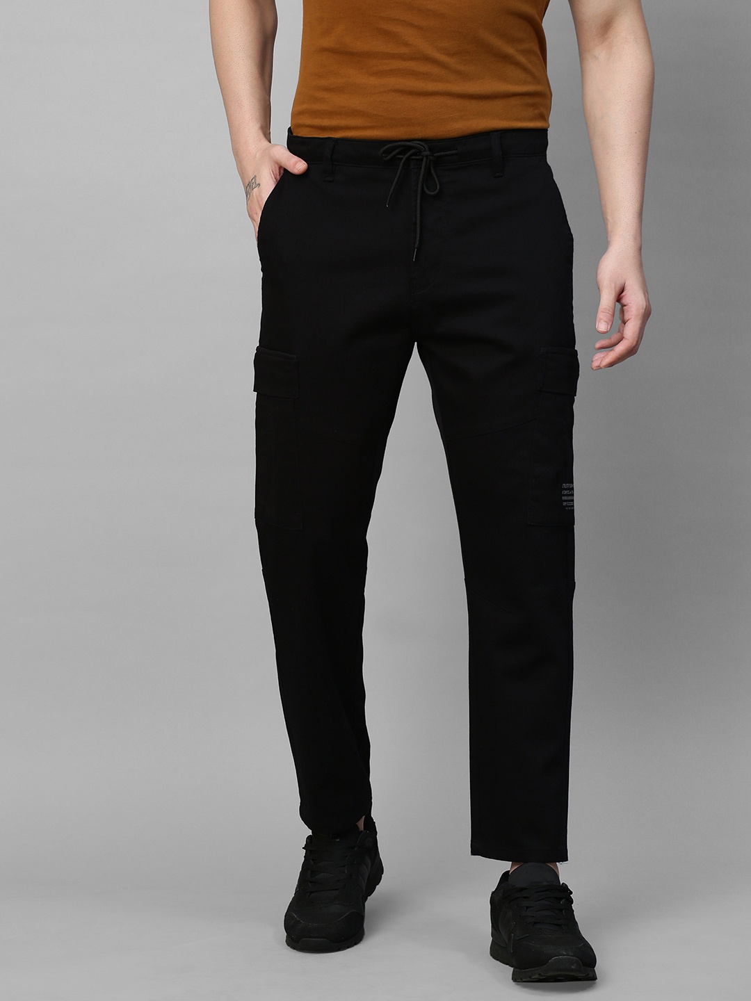 

GENIPS Men Cotton Stretchable Cargo, Black