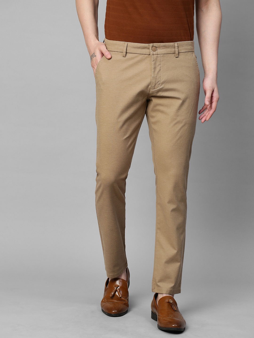 

GENIPS Men Cotton Stretchable Textured Slim Fit Trousers, Khaki