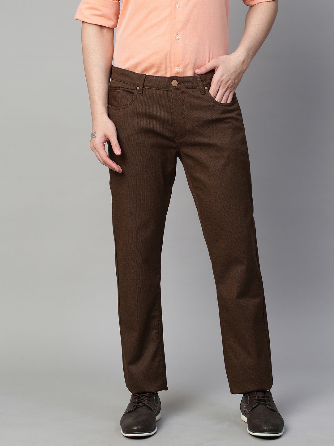 

GENIPS Men Cotton Stretchable Textured Slim Fit Trousers, Brown