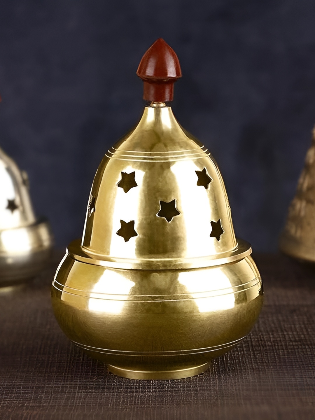 

Aura Akhand Round Brass Diya, Gold
