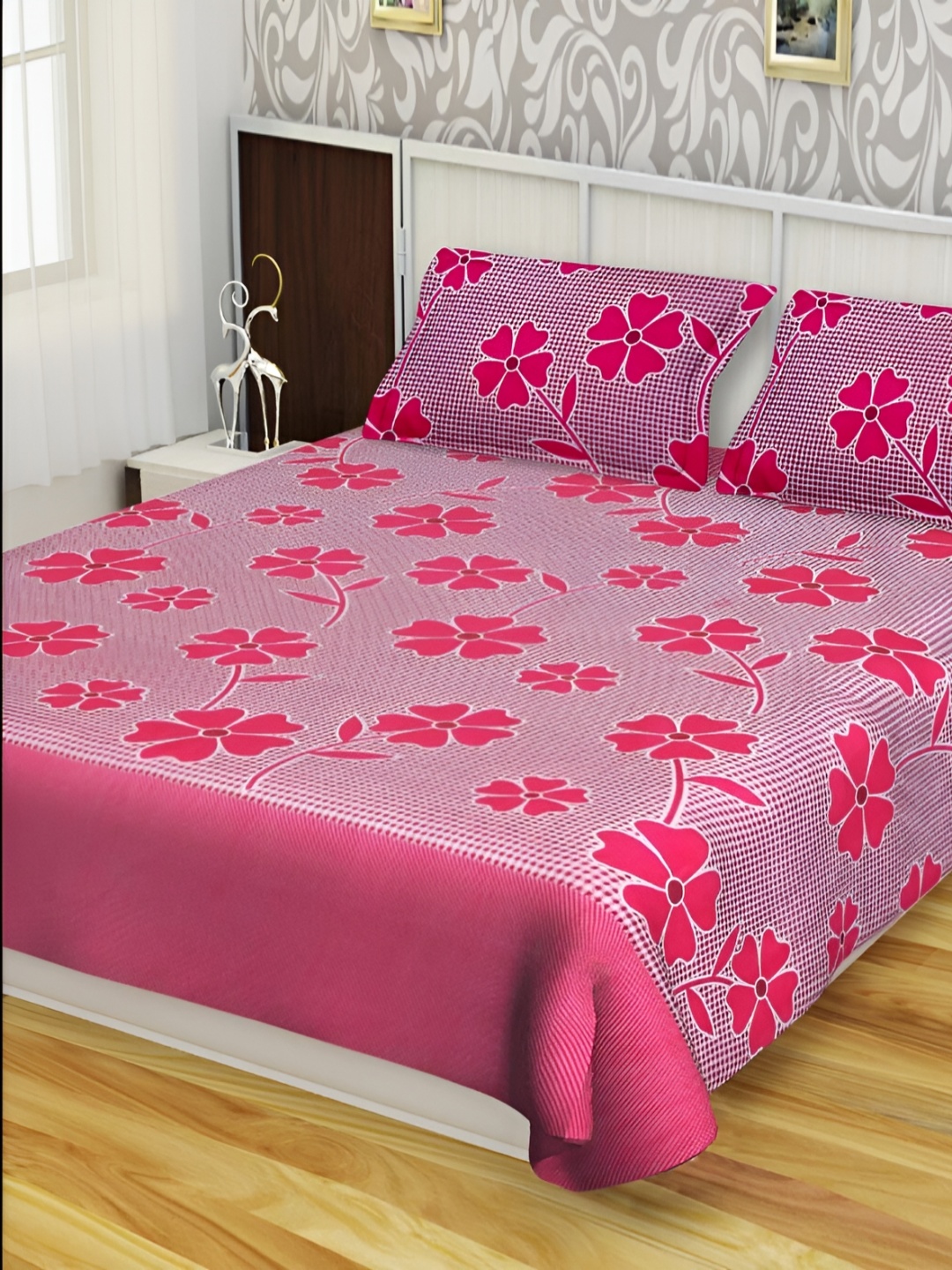 

Supreme Home Collective Pink Floral Microfiber 144 TC Queen Bedsheet with 2 Pillow Covers