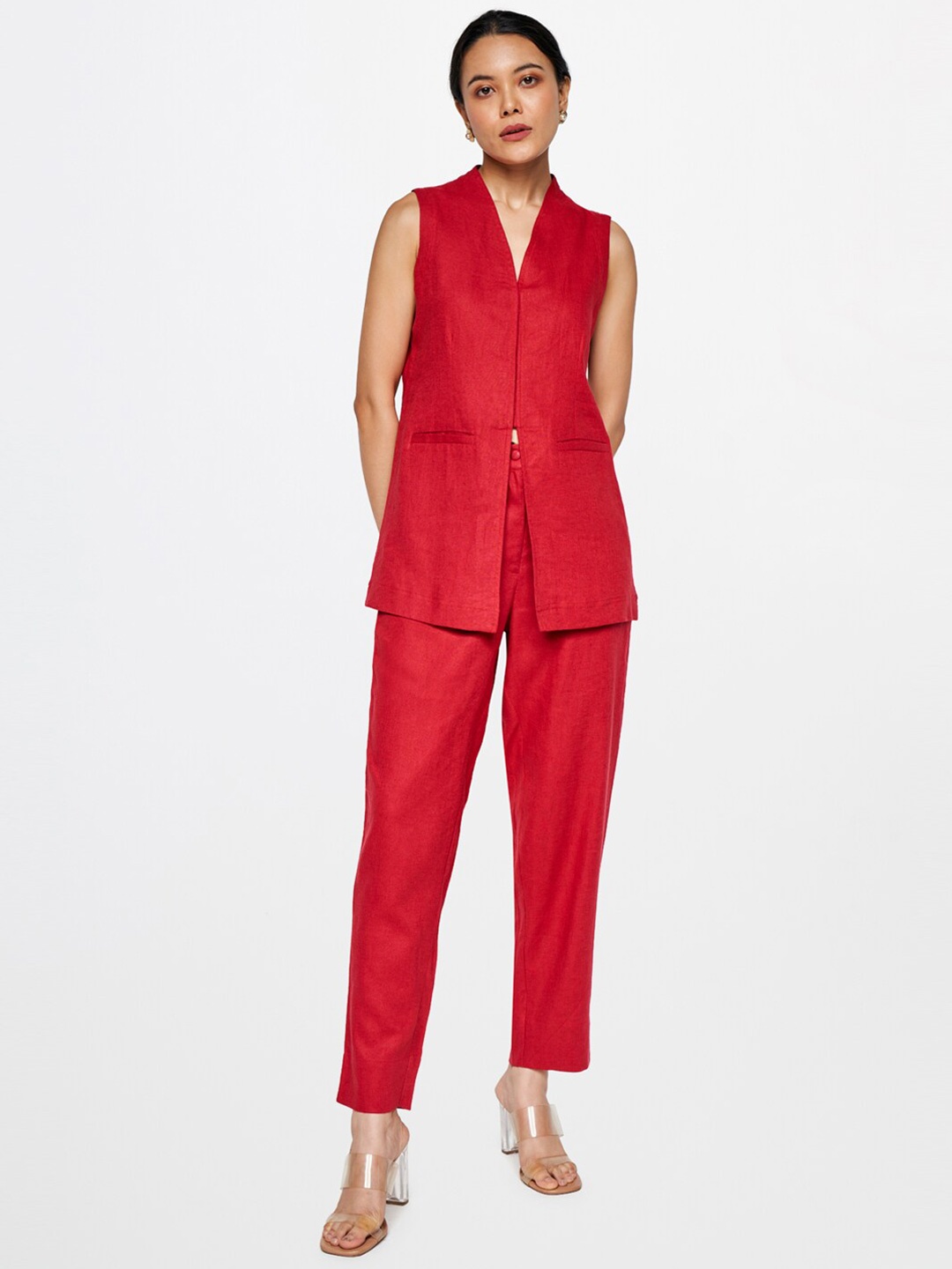 

AND V-Neck Sleeveless Top & Trouser, Red