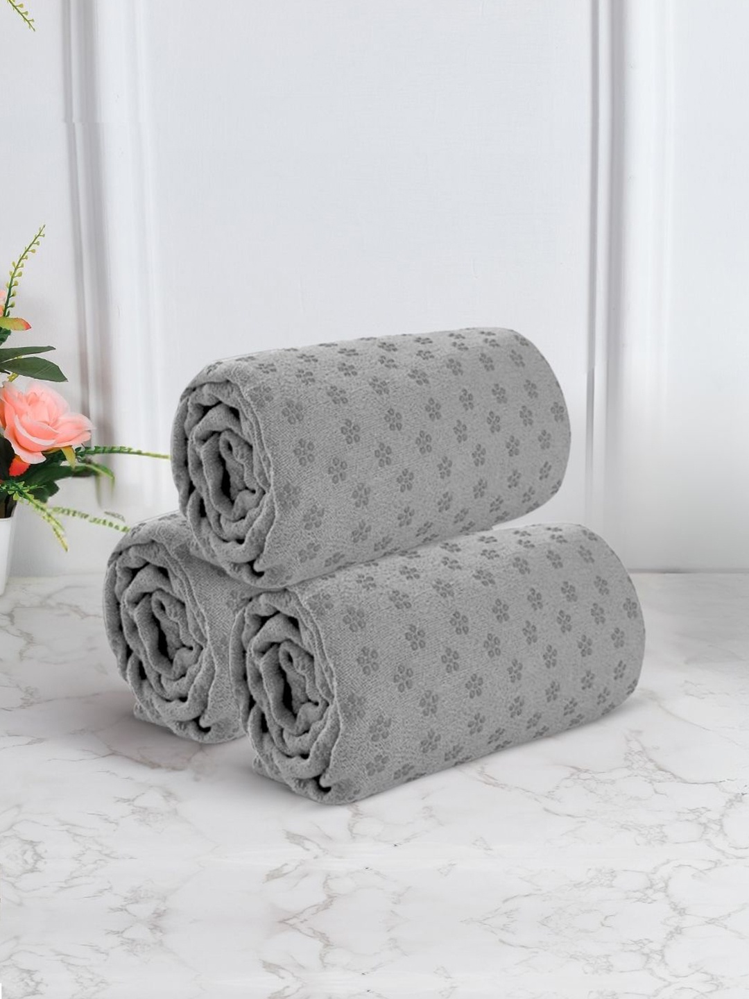 

Black gold Grey 3 Pieces Printed 450 GSM Bath Towel