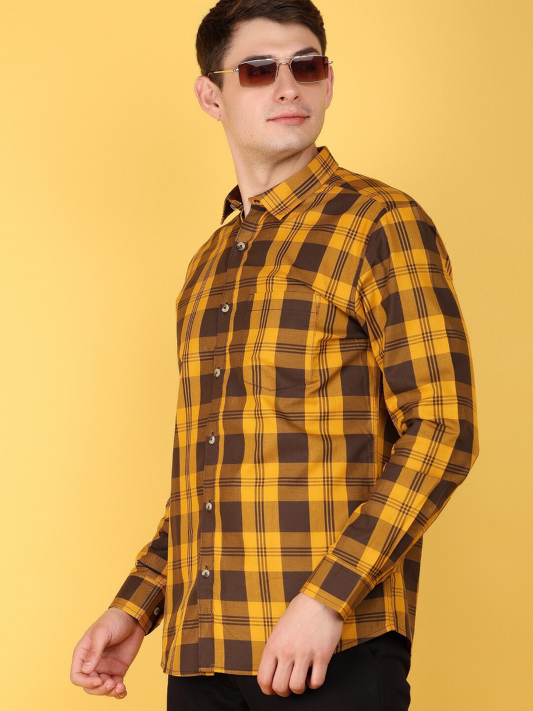 

V-Mart Men Tartan Checked Spread Collar Casual Shirt, Gold
