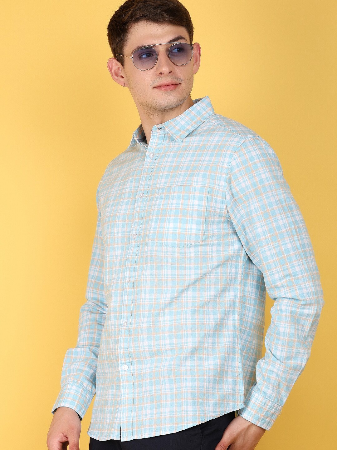 

V-Mart Spread Collar Checked Cotton Casual Shirt, Blue
