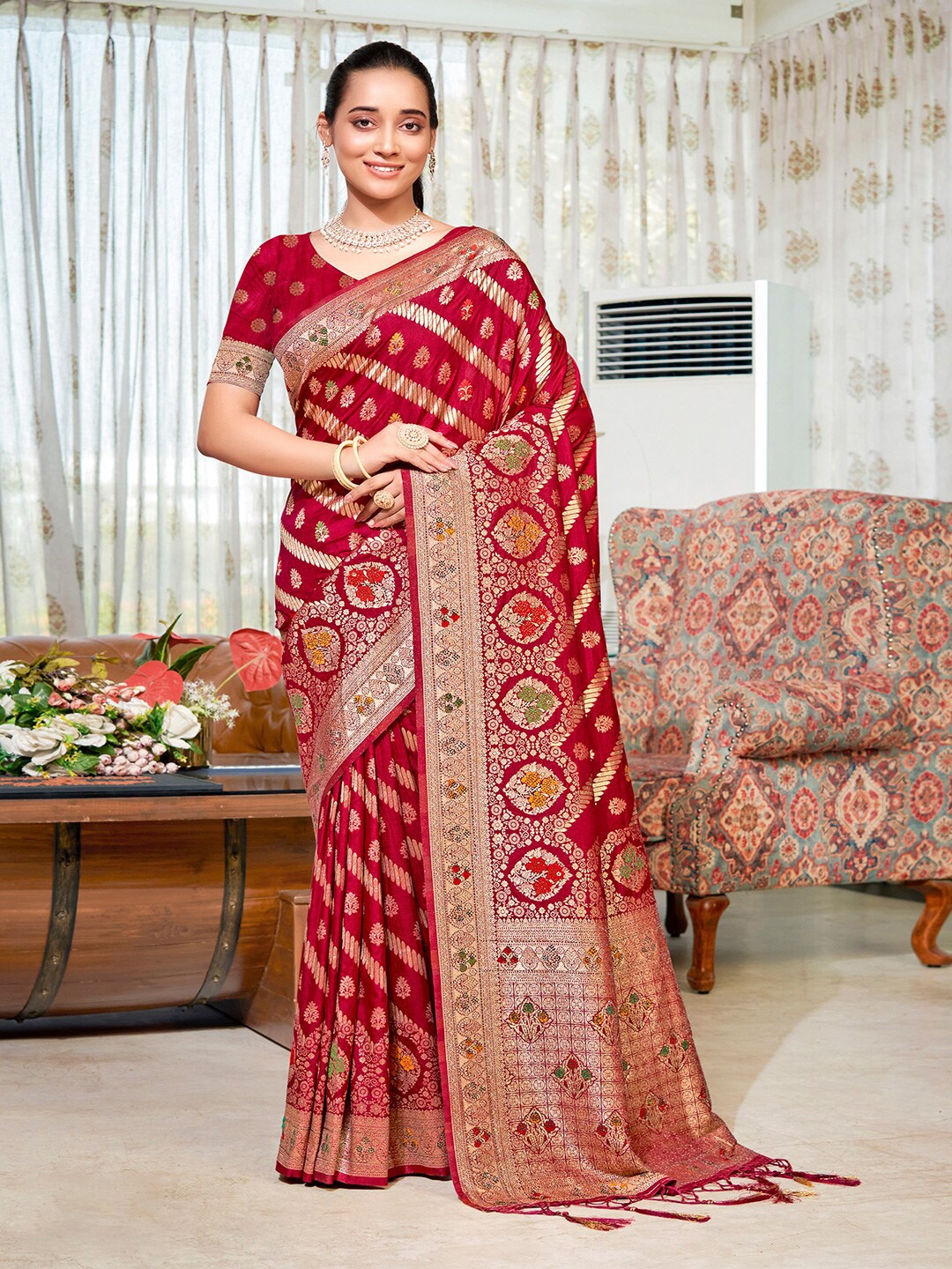 

SANGAM PRINTS Woven Design Zari Silk Blend Tussar Saree, Red