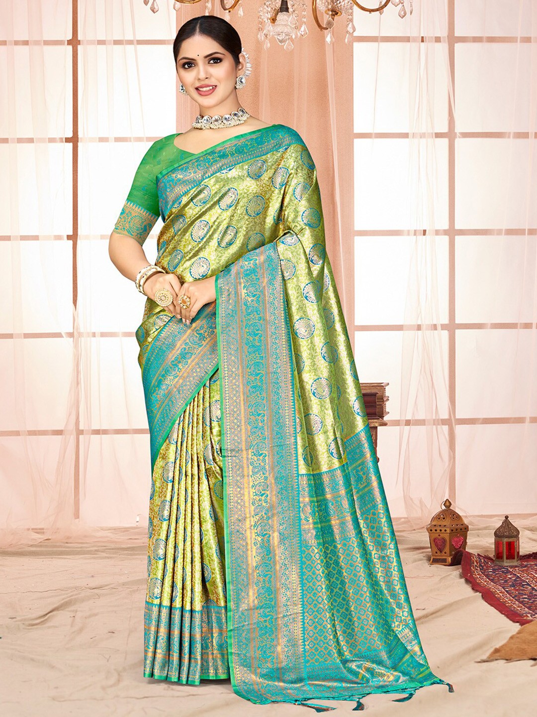 

SANGAM PRINTS Woven Design Zari Silk Blend Tussar Saree, Green