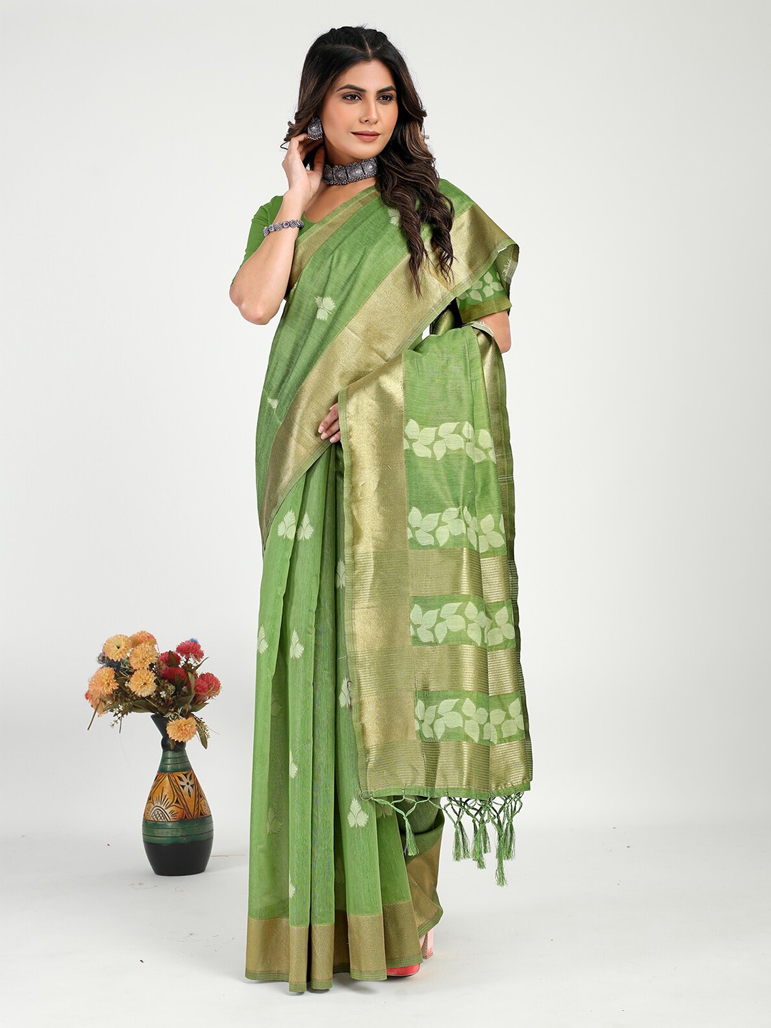 

SGF11 Floral Zari Art Silk Chanderi Saree, Green