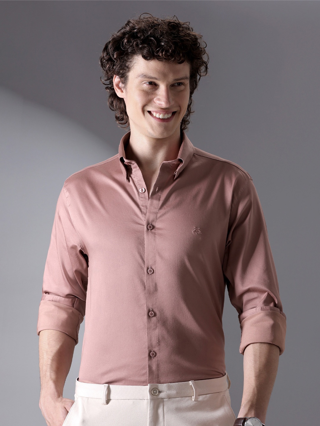 

Beyoung Solid Spread Collar Long Sleeves Formal Shirt, Mauve