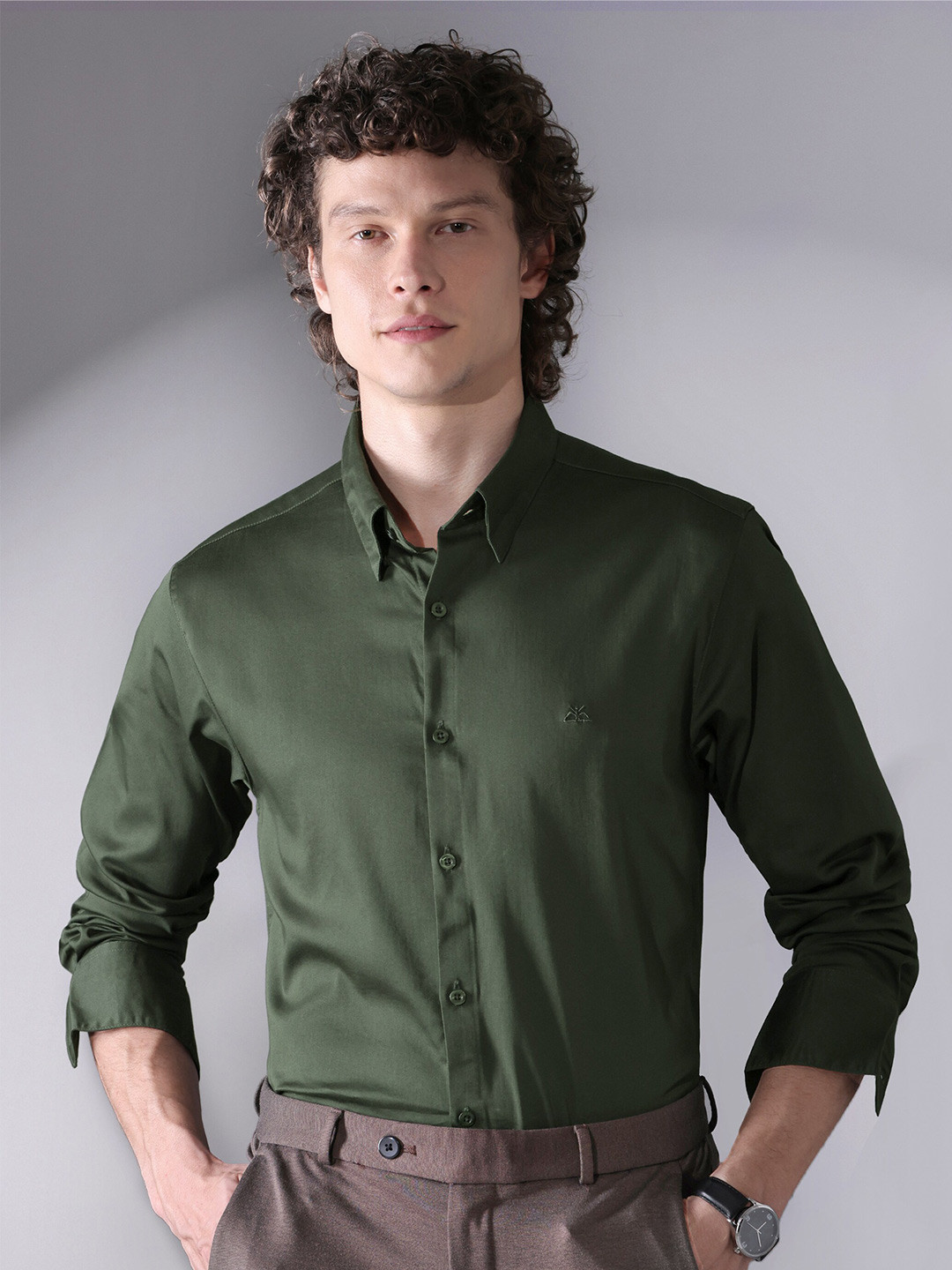

Beyoung Solid Spread Collar Long Sleeves Formal Shirt, Green