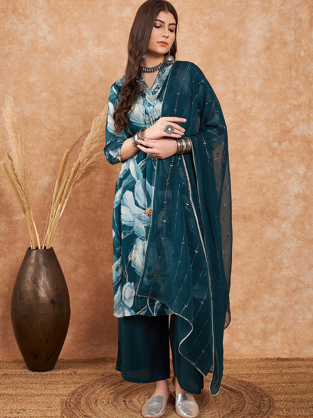 

Ishin V Neck Floral Printed Regular Sequinned Silk Georgette Straight Kurta Set, Teal