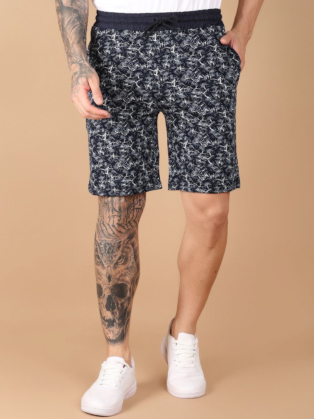 

V-Mart Men Floral Printed Cotton Shorts, Blue