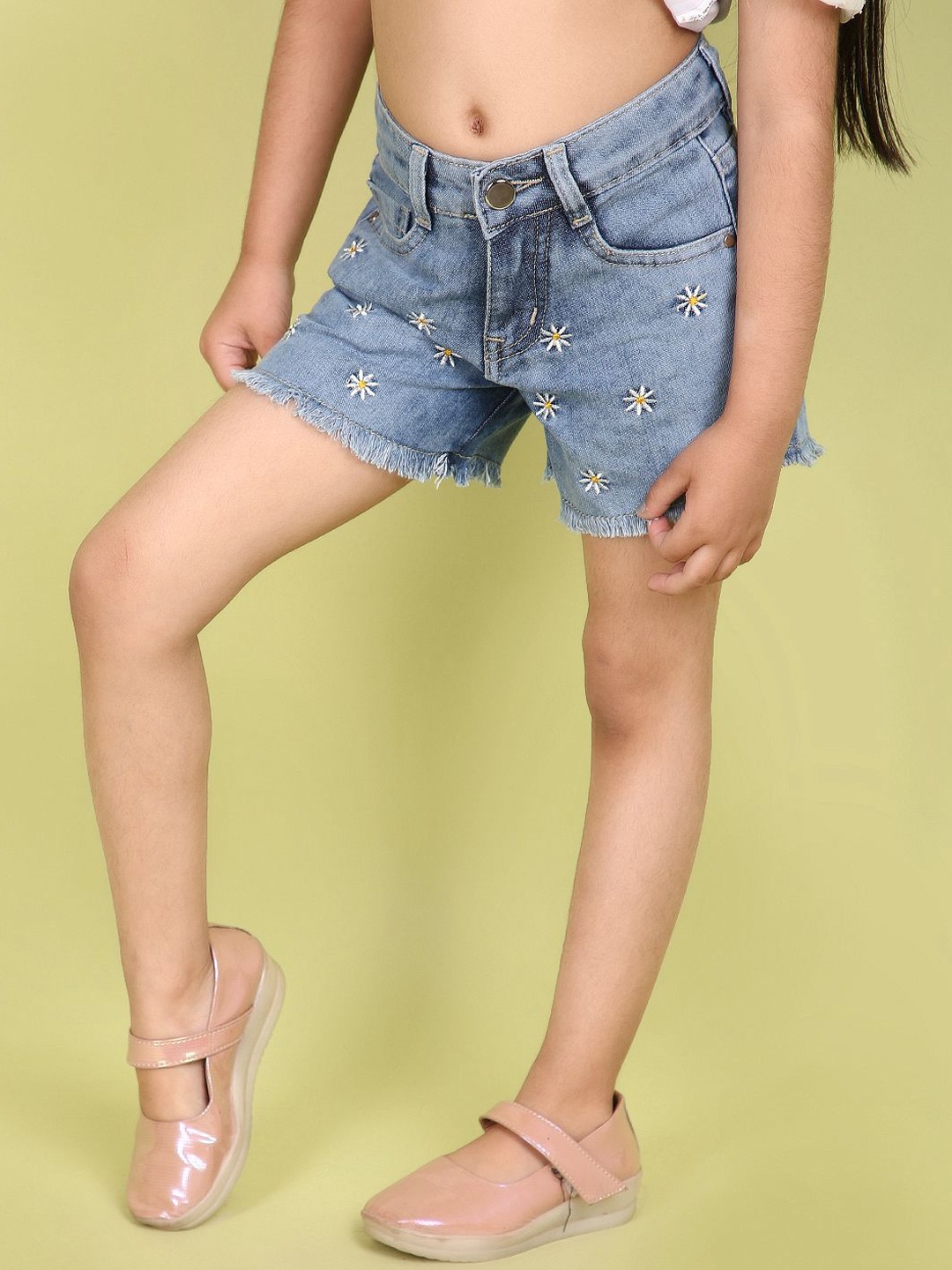 

V-Mart Girls Mid-Rise Regular Denim Shorts, Blue