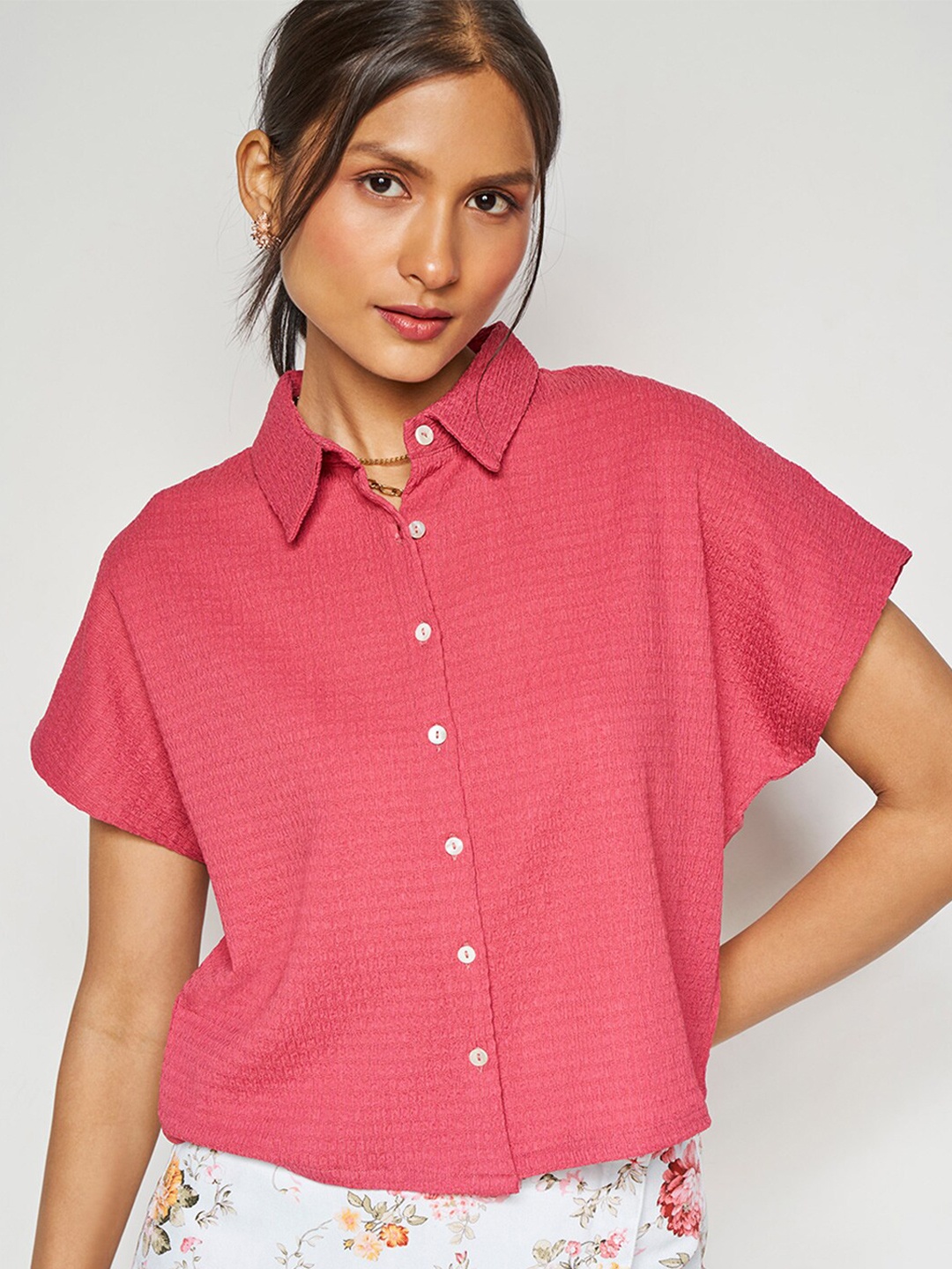 

AND Extended Sleeves Shirt Style Top, Maroon