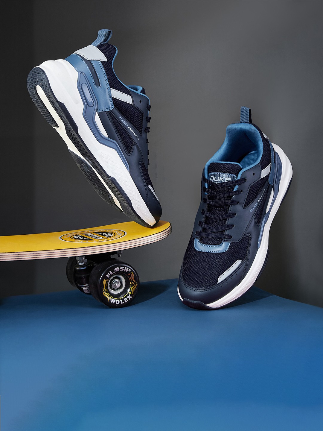 

Duke Men Mesh Colourblocked Walking Shoes, Navy blue