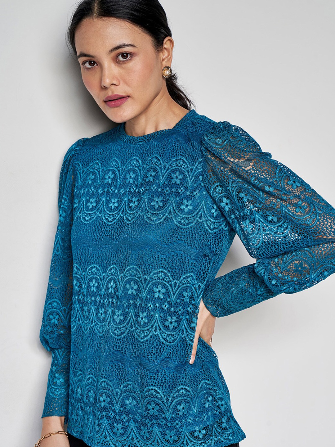 

AND Self Design Crochet Cuffed Sleeves Top, Blue