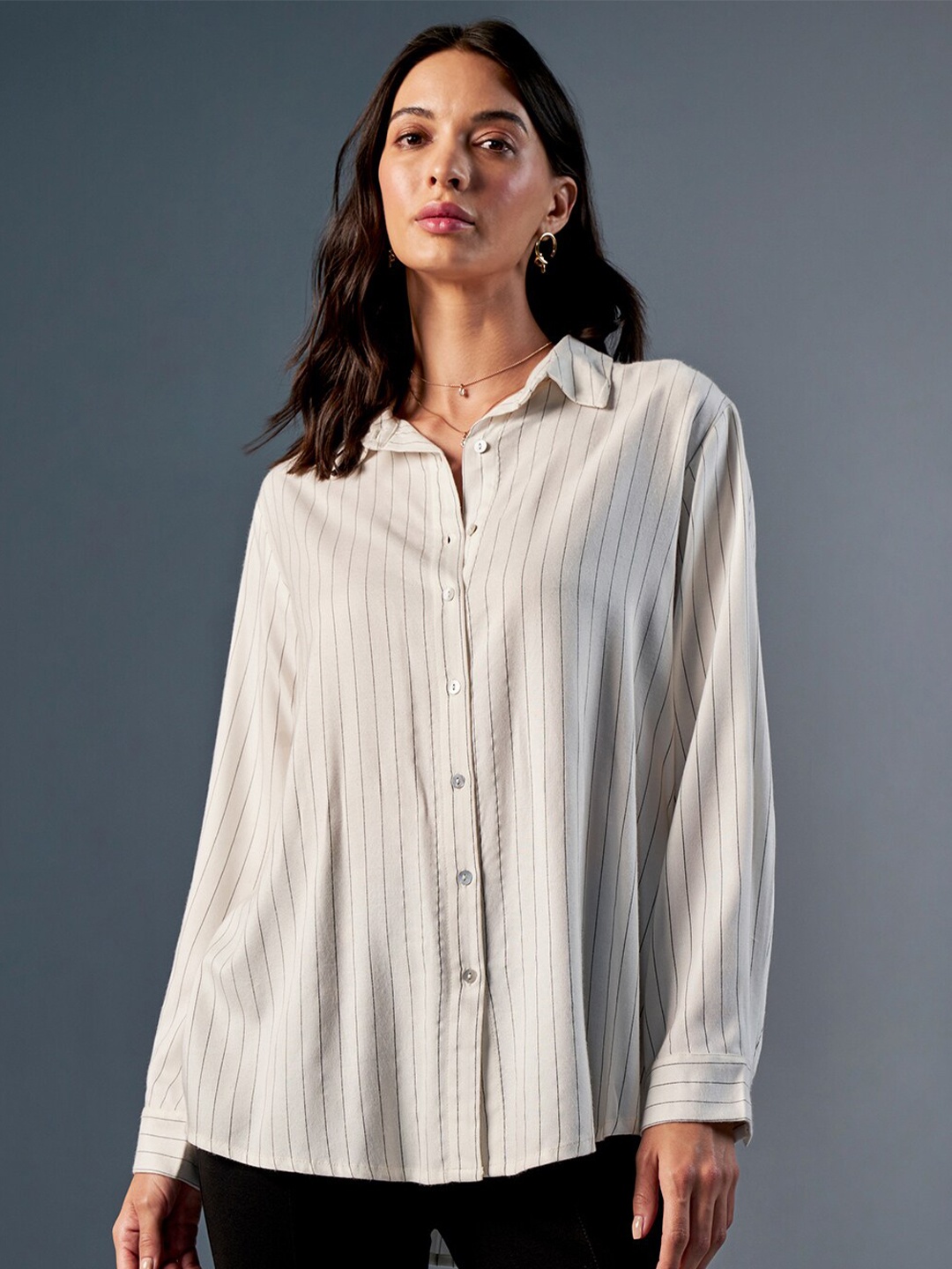 

AND Vertical Stripes Spread Collar Casual Shirt, White