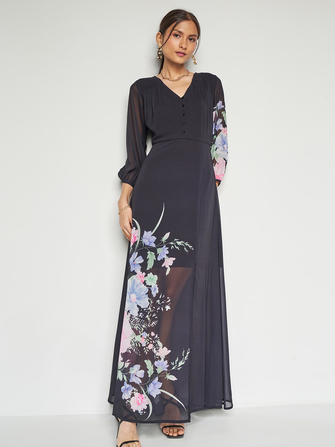 

AND Floral Print V-Neck Three-Quarter Sleeves Maxi Dress, Black