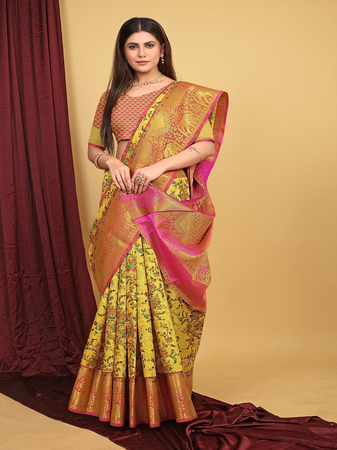 

SGF11 Floral Zari Art Silk Kanjeevaram Saree, Yellow
