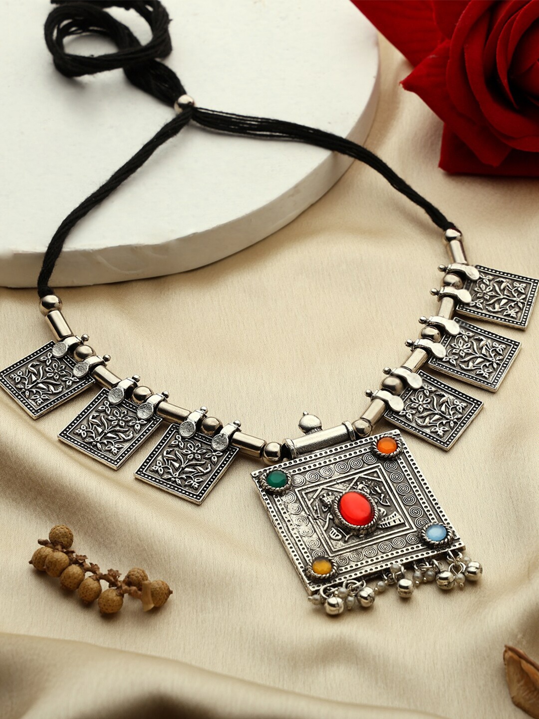 

VENI 92.5 Silver-Plated Stones Studded Necklace