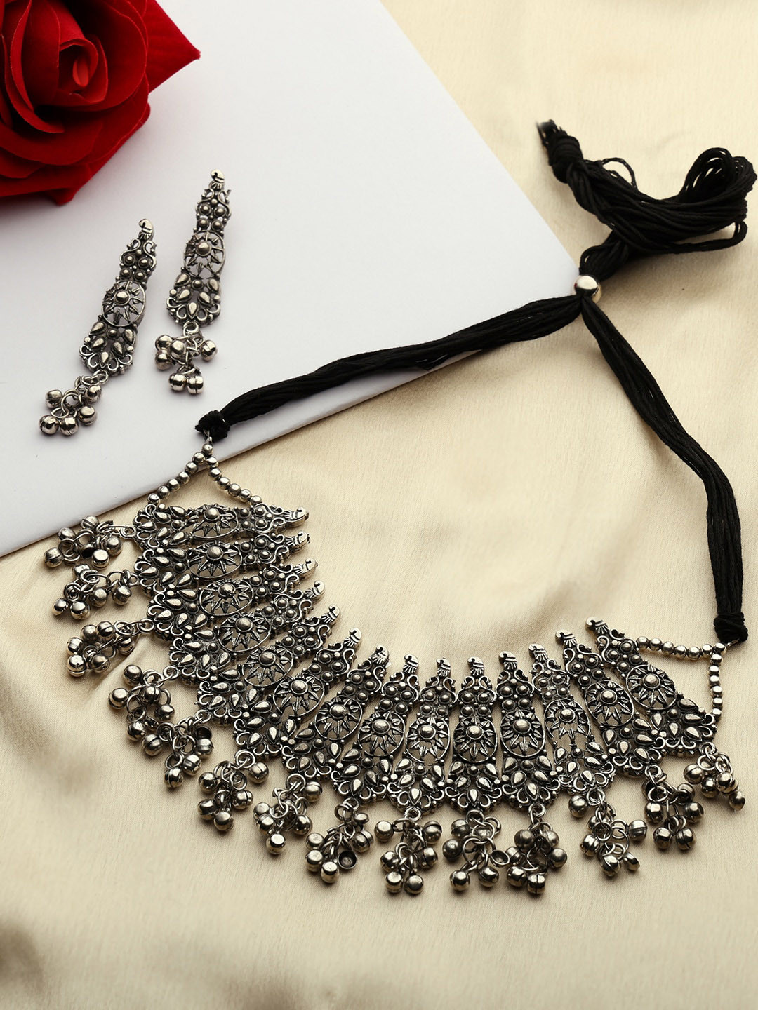 

VENI 92.5 Silver Plated Oxidised Jewellery Set