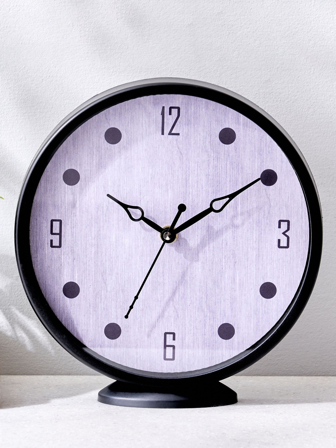 

Home Centre White & Black Analogue Contemporary Wall Clock