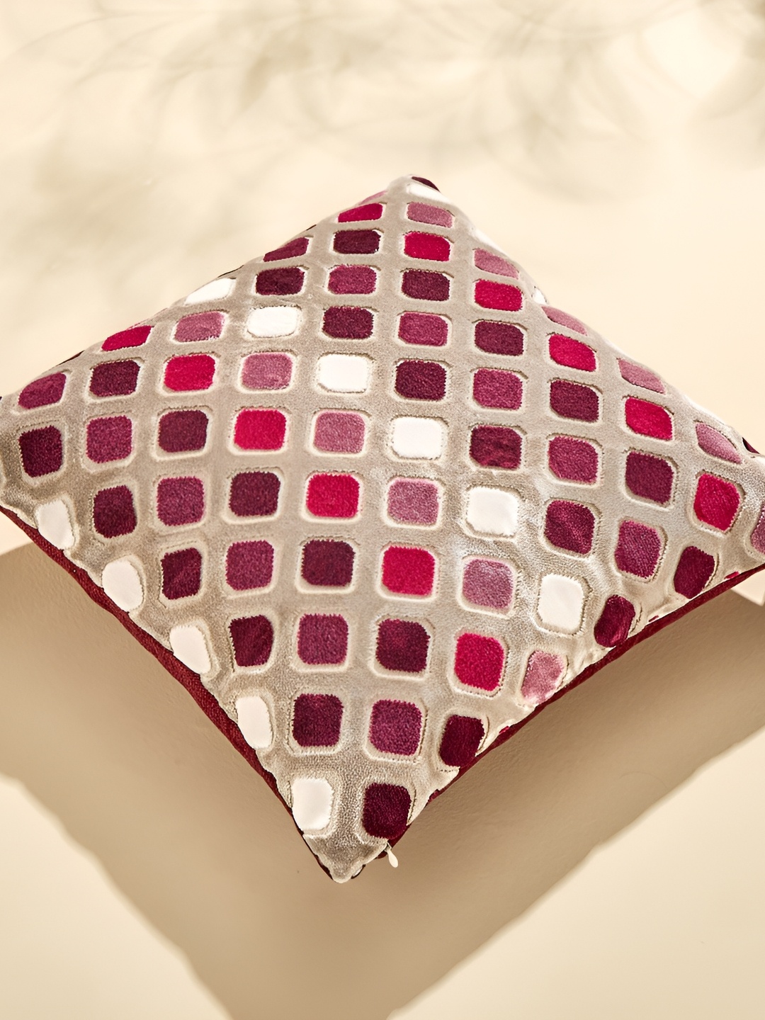 

Home Centre Maroon & Red Geometric Velvet Square Cushion Cover