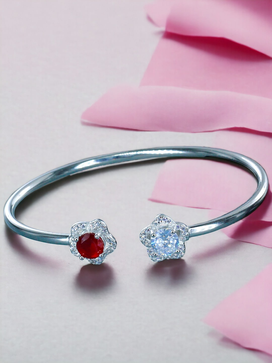 

Taraash 925 Sterling Silver Cubic Zirconia Studded Adjustable Bangle