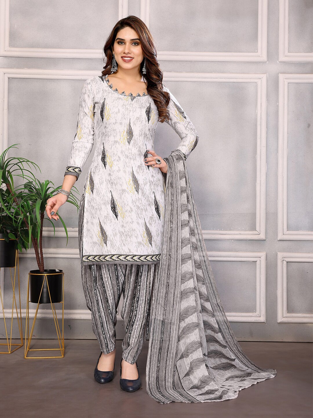 

ANAND SAREES Printed Unstitched Dress Material, White