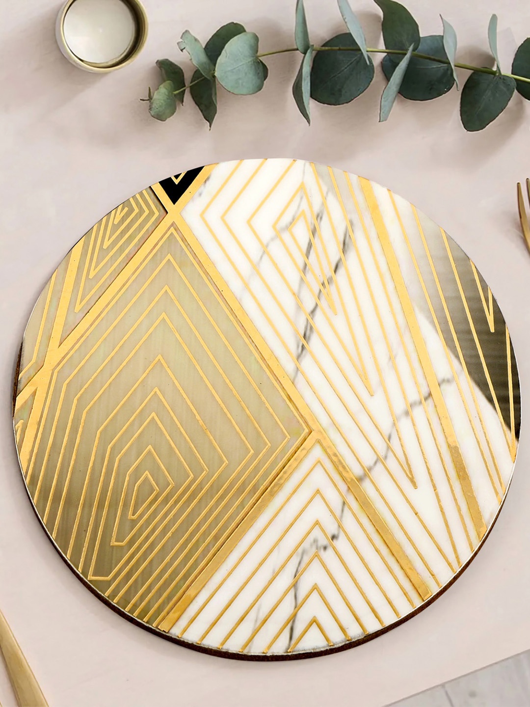 

THE HOME CO. White & Beige Geometric Printed Round Trivet