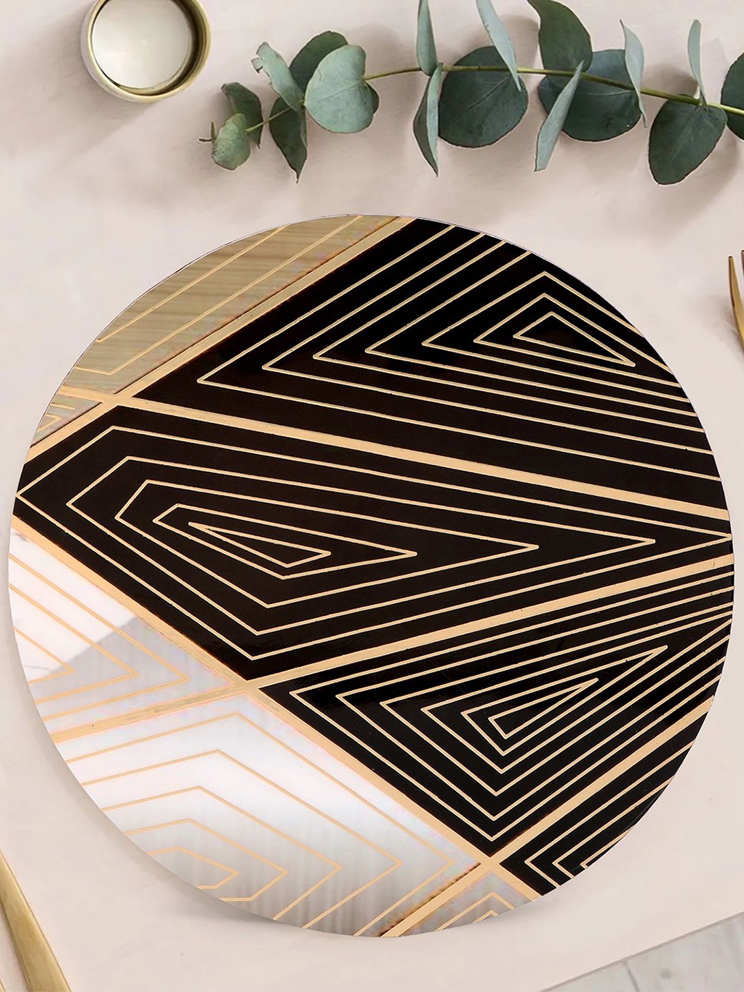 

THE HOME CO. Gold-Toned & Black Geometric Printed Wooden Round Trivet