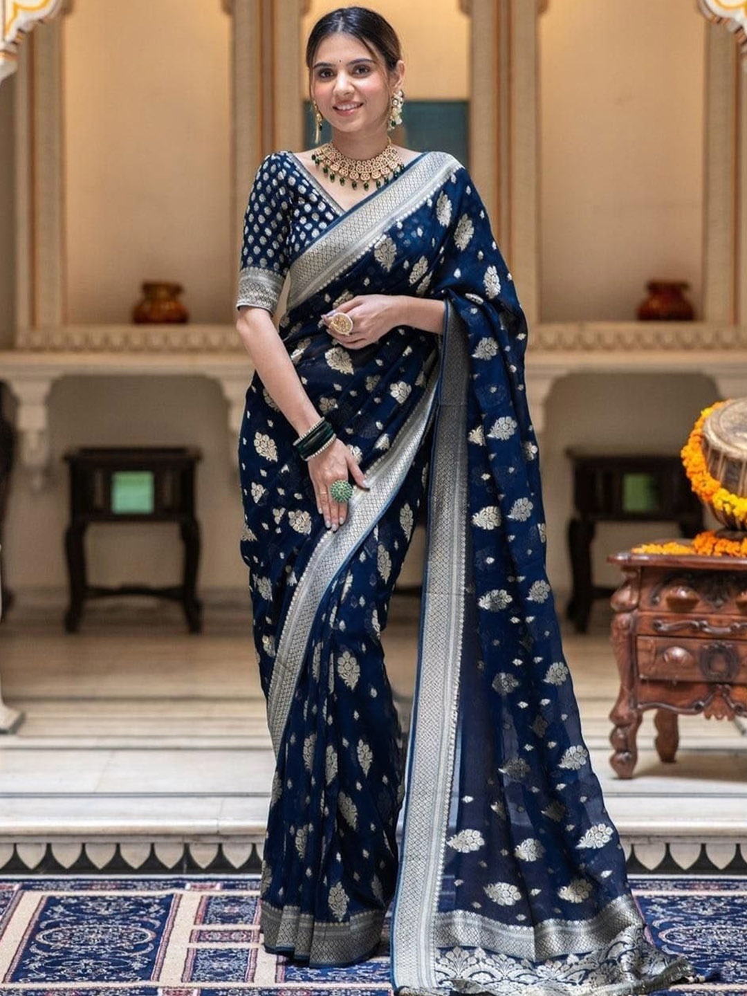 

BAESD Floral Zari Silk Blend Saree, Navy blue