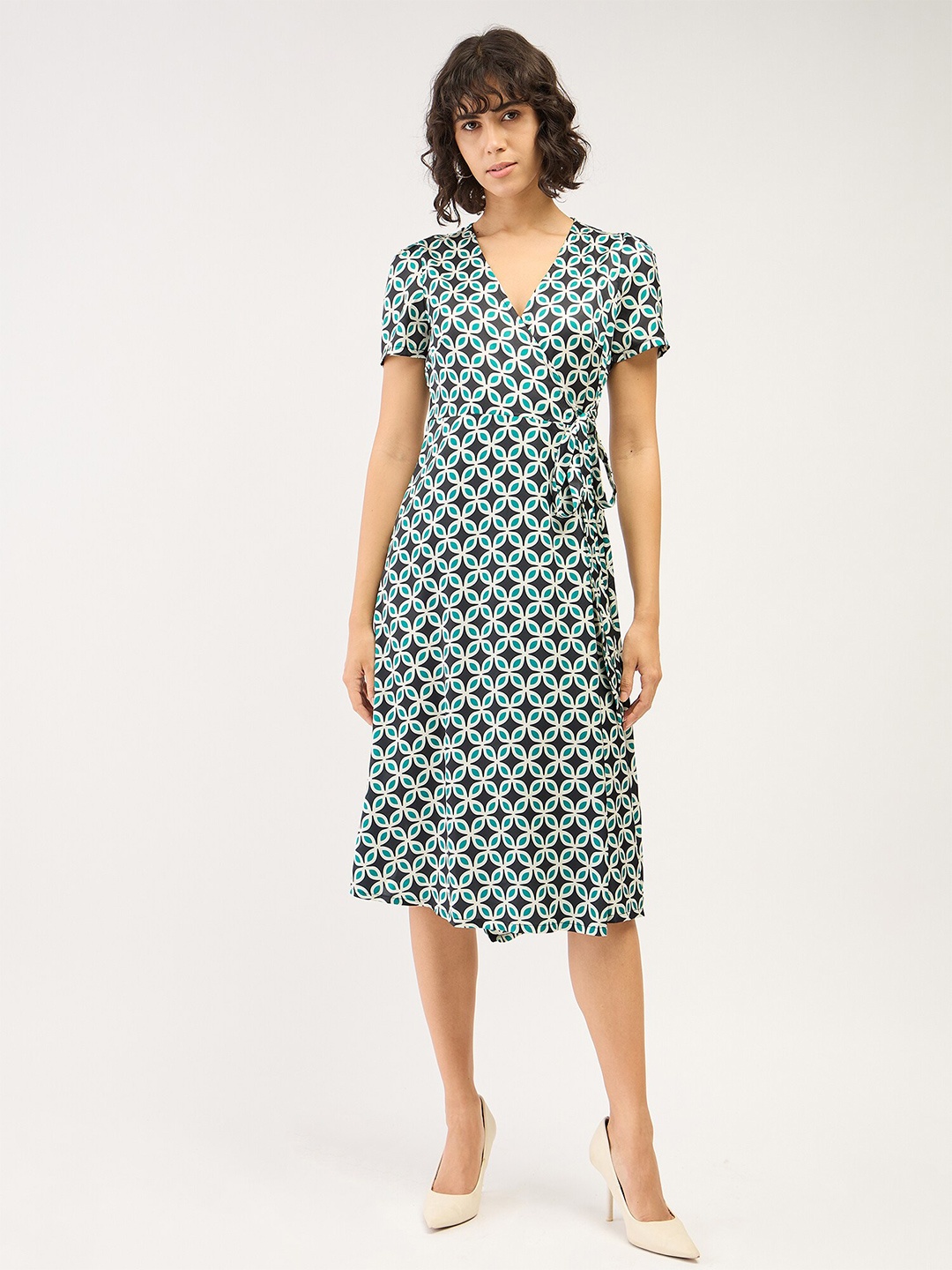 

SALT ATTIRE Ethnic Motifs Printed Tie-Ups Midi Wrap Dress, Green